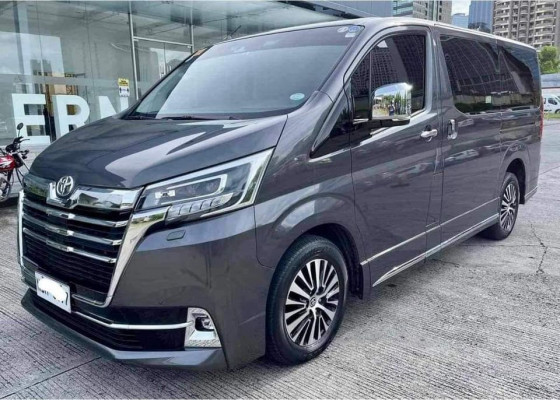 2020 Toyota super grandia elite