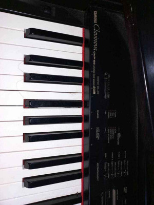 YAMAHA CLAVINOVA CVP55 DIGITAL PIANO