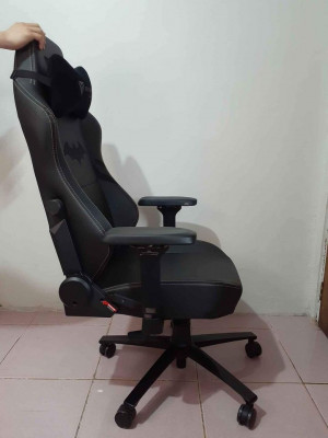 Secret Lab Dark Knight Gaming Chair
