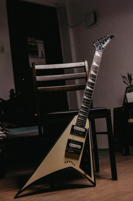 Jackson Rhoads JS32T