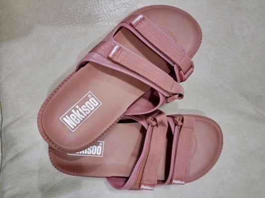 Nekisoo Sandals