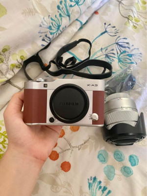 Fujifilm XA-3 Mirrorless Camera