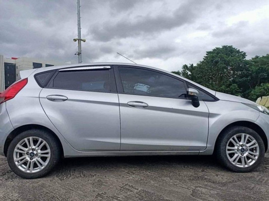 2014 Ford Fiesta Automatic HB