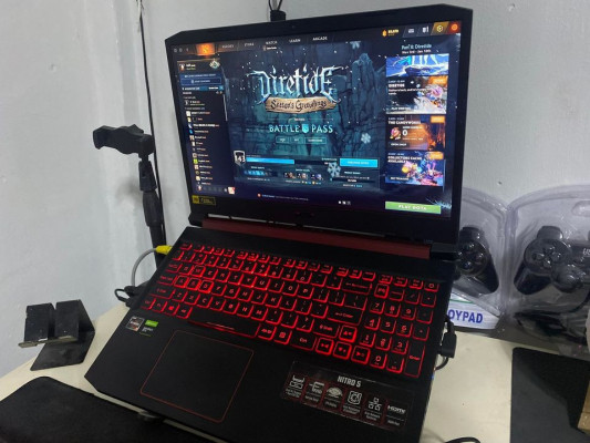 Nitro 5 Gaming Laptop