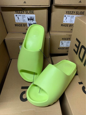 Yeezy Slide
