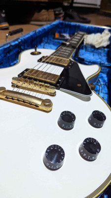 Epiphone Electric Guitar W/ Case And Strings