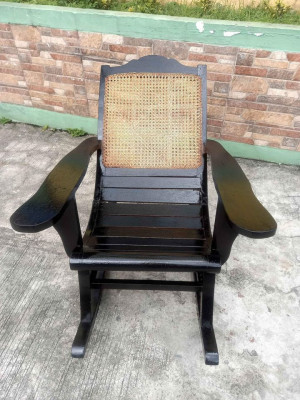 ROCKING CHAIR Narra