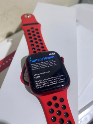 Apple Watch Series 7 45mm Red Edition