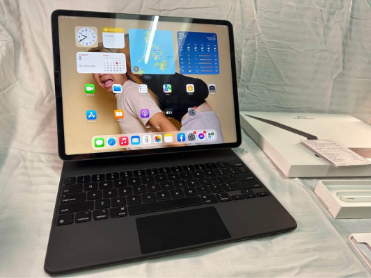 iPad Pro M1 12.9 256GB + Apple Pencil + Magic Keyboard