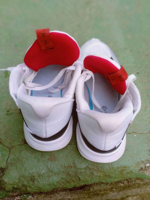 FOR SALE KYRIE LOW 5