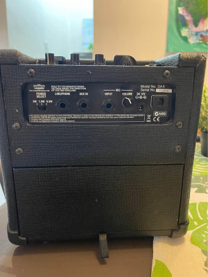 Guitar Amplifier For Sale
