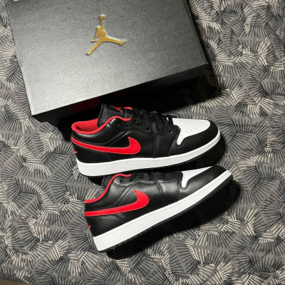 Air Jordan 1 Low GS White Toe Womens