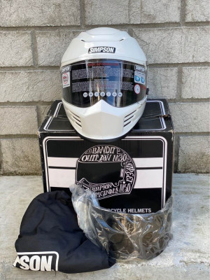 Simpson bandit helmet with extra smoke lens Brandnew Medium size