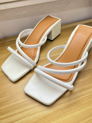 AUTHENTIC WHITE HEELS SANDALS