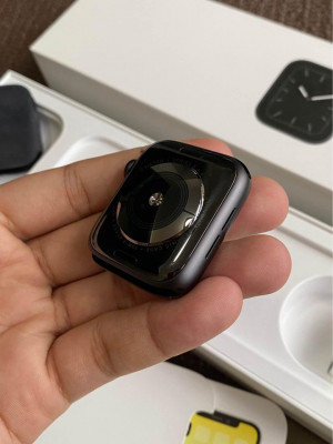 Apple Watch Series 5 Spacegray 44mm