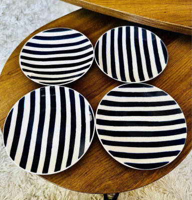 Authentic Kate Spade Charlotte Street Tidbit Plates