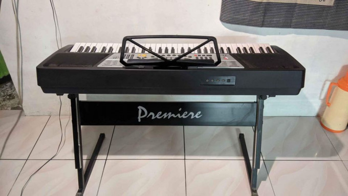 Davis D-118 Keyboard Piano