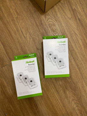 iRobot i3 Robot Vacuum Roomba i3550