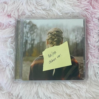 TAYLOR SWIFT FOLKLORE EVERMORE FEARLESS TAYLOR’S VERSION