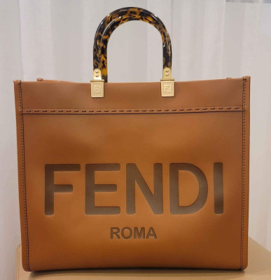 Brand New Fendi Sunshine Tote Medium