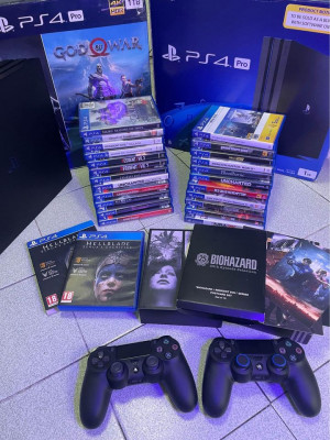 PS4 pro 1tb complete with 2 orig controller