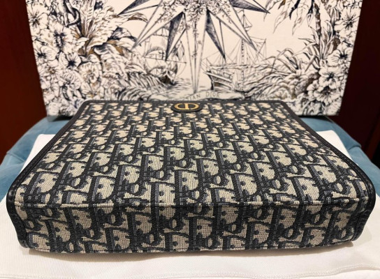 Dior Blue Oblique Jacquard 30 Montaigne Pouch- Brand new