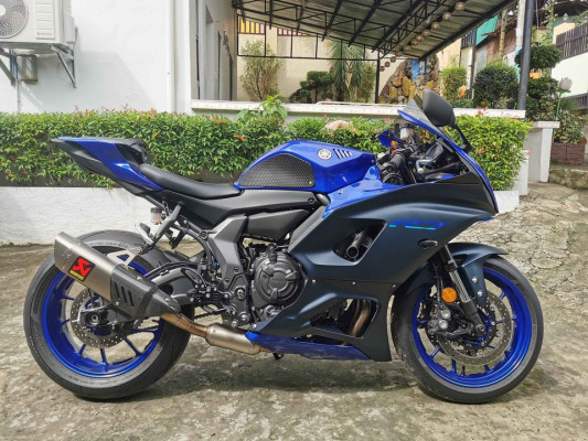 2022 Yamaha r7