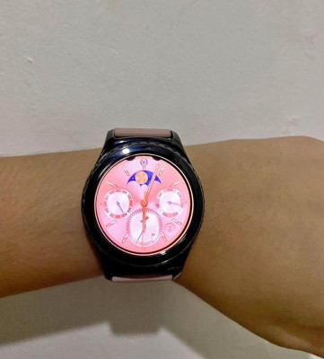📣 FOR SALE: Pre loved 🌸 SAMSUNG Gear 2 Classic 🌸