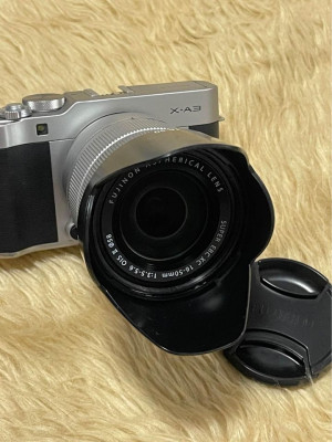 For Sale: Fujifilm XA-3 Mirrorless Vlogging Camera (Silver Argent)