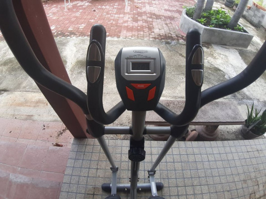 Questor Elliptical Trainer