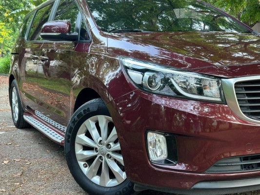 rush rush kia grand carnival