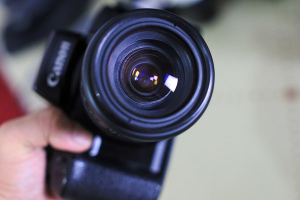 Canon EOS 100QD Film Camera + 35-135mm USM Lens for only