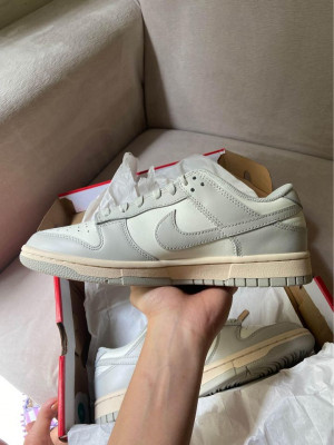 Womens Nike dunk light bone / sail bone