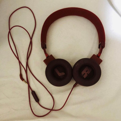 JBL Live 400BT Wireless On-Ear Headphones