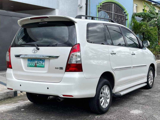 2013 Toyota innova v