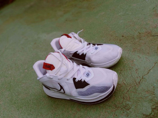 FOR SALE KYRIE LOW 5