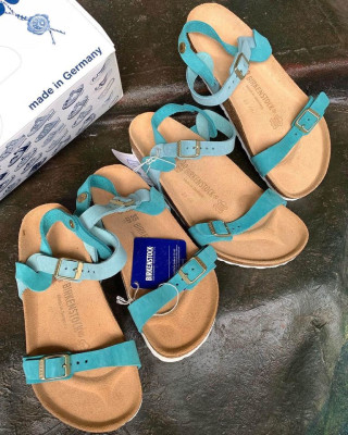 Birkenstock tali size 35 avail
