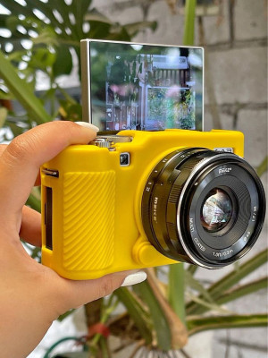 FOR SALE‼️ Fujifilm XA-3 Mirrorless Camera with Accessories