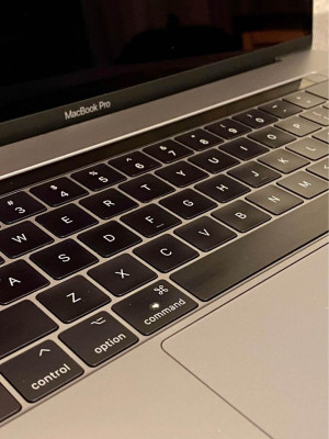 MacBook Pro (15-inch, 2017) 512GB