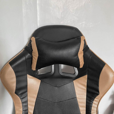 gaming chair (negotiable)