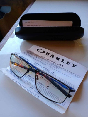 Original Oakley Titanium