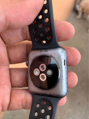 Iphone watch series 3. 42mm