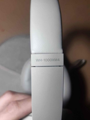 Sony WH1000 XM4
