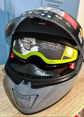 Brandnew Gille Helmet