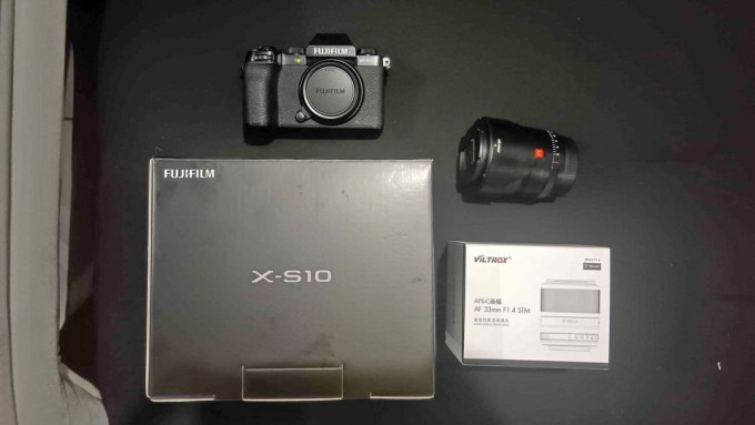 Fujifilm xs-10 with 33mm 1.4 viltrox