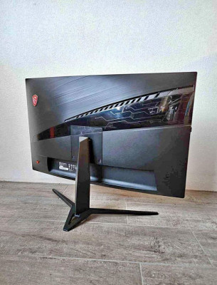 27-Inch MSI CURVED 165hz Monitor