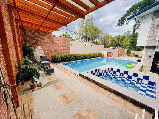 HOUSE AND LOT FOR SALE