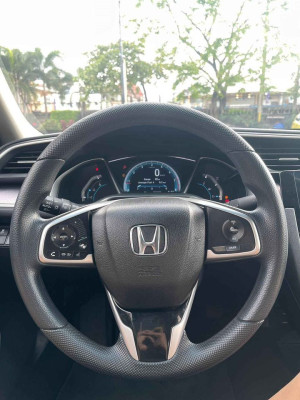 2017 Honda civic 1.8e