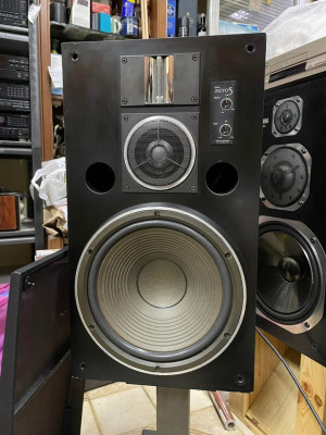 Victor Zero 5 speakers