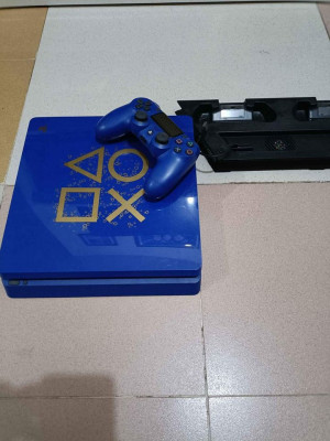 For sale Ps4 slim 500gb limited edition 9.04
